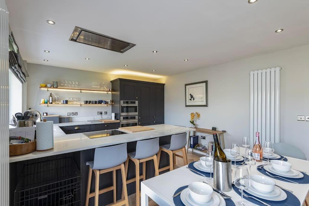 Family-Friendly Retreat Between Beach & Mountains Tremadog Exterior foto